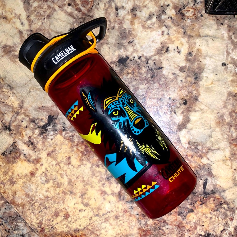 Camelbak water bottle 🐺